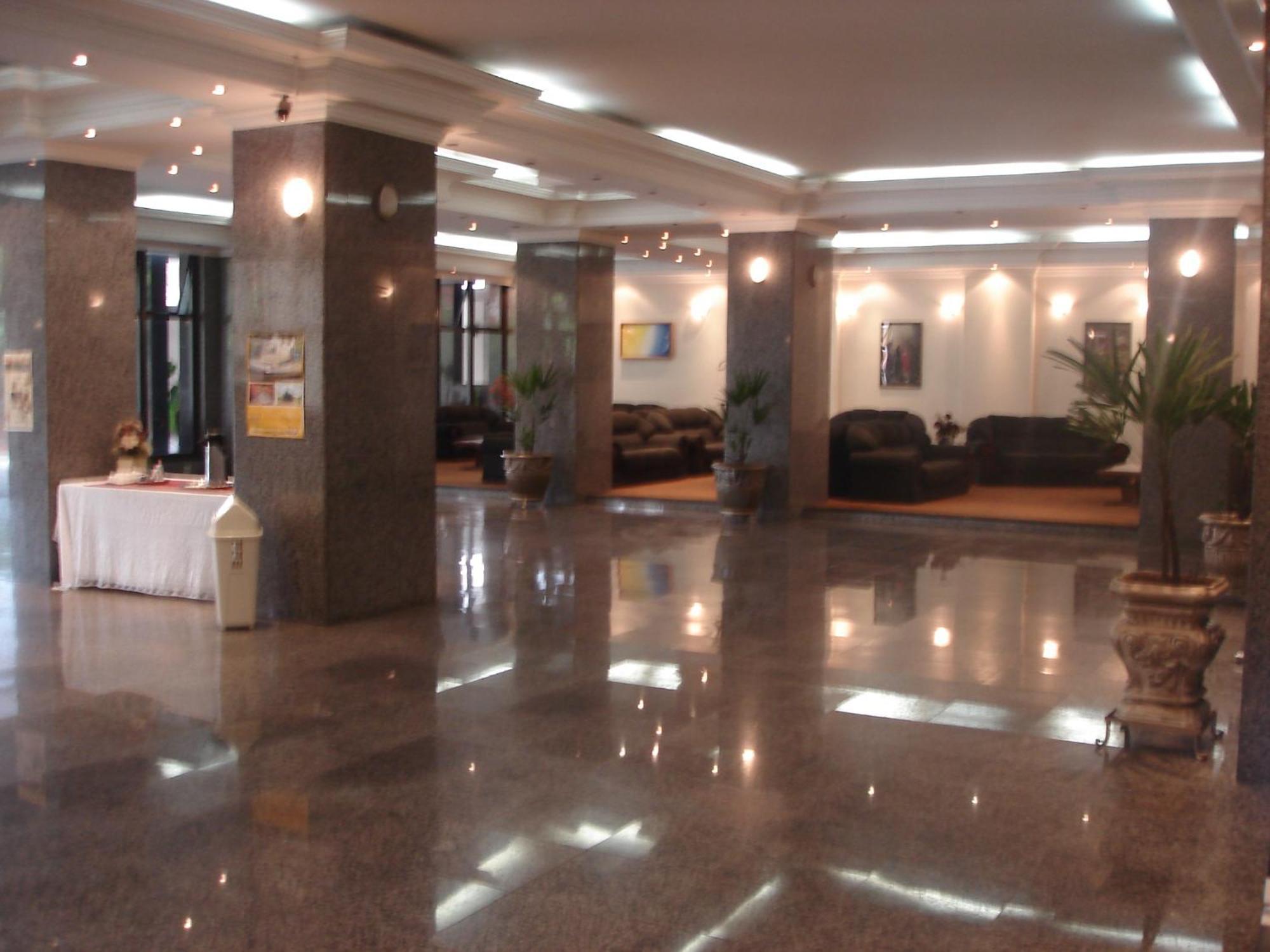 Obeid Plaza Hotel Μπαουρού Εξωτερικό φωτογραφία